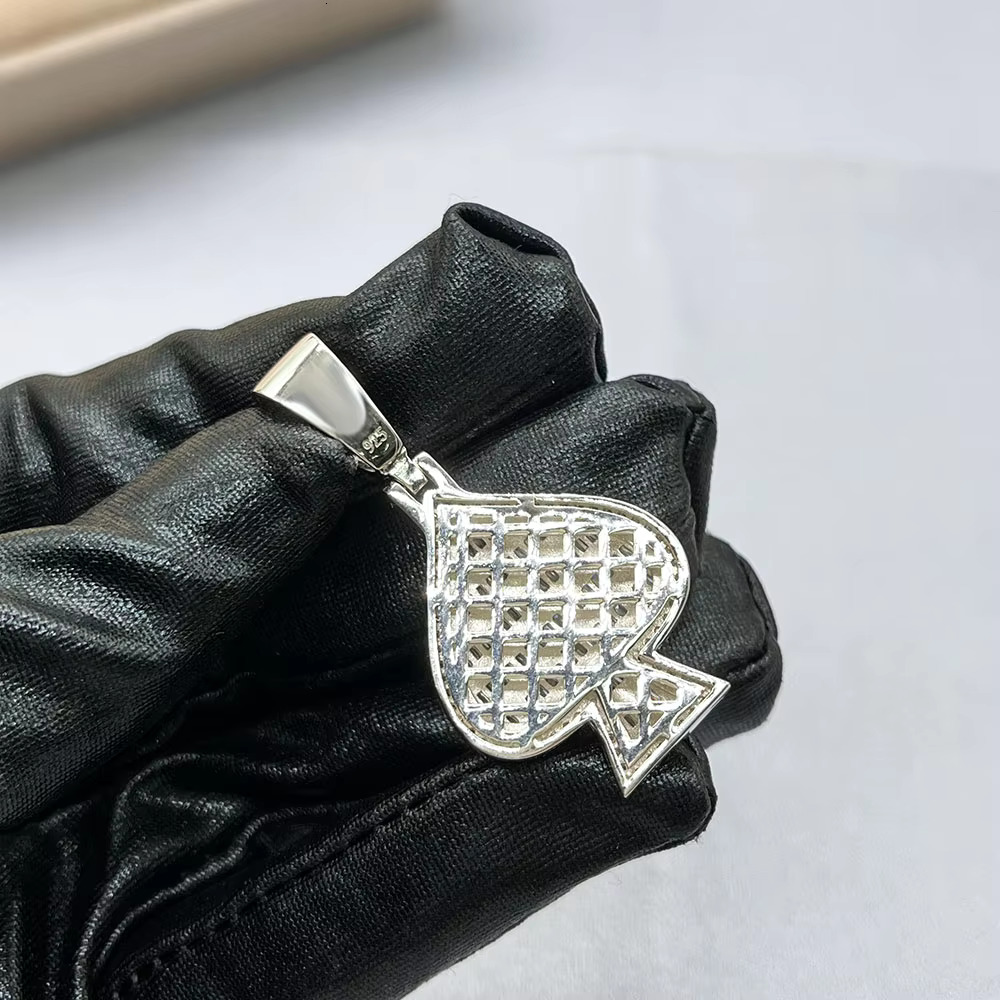 Pass Diamond Tester Hot Selling Fashion Heart baguette Moissanite 925 Sterling Silver Women Necklace Custom Silver Pendant