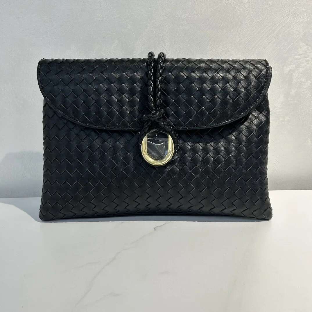 Home Cow Woven Genuine Leather Women's Bag Small Red Book Bloggers Same Style Handheld Evening Banquet Flip Single Sho