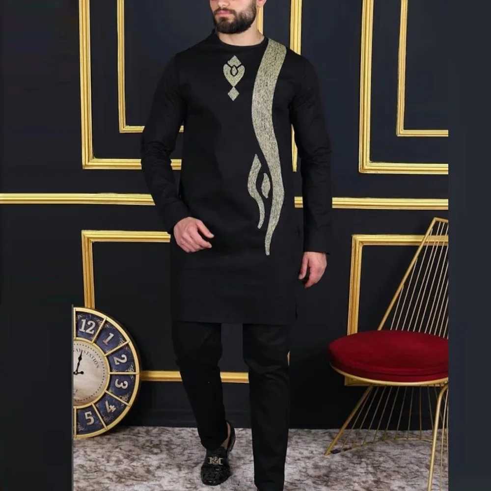 African Mens Embroidered Temos Two Piece Set Top Mens Wear Ethnic Leisure Style Wedding Evening Dress Mens Wear X250313