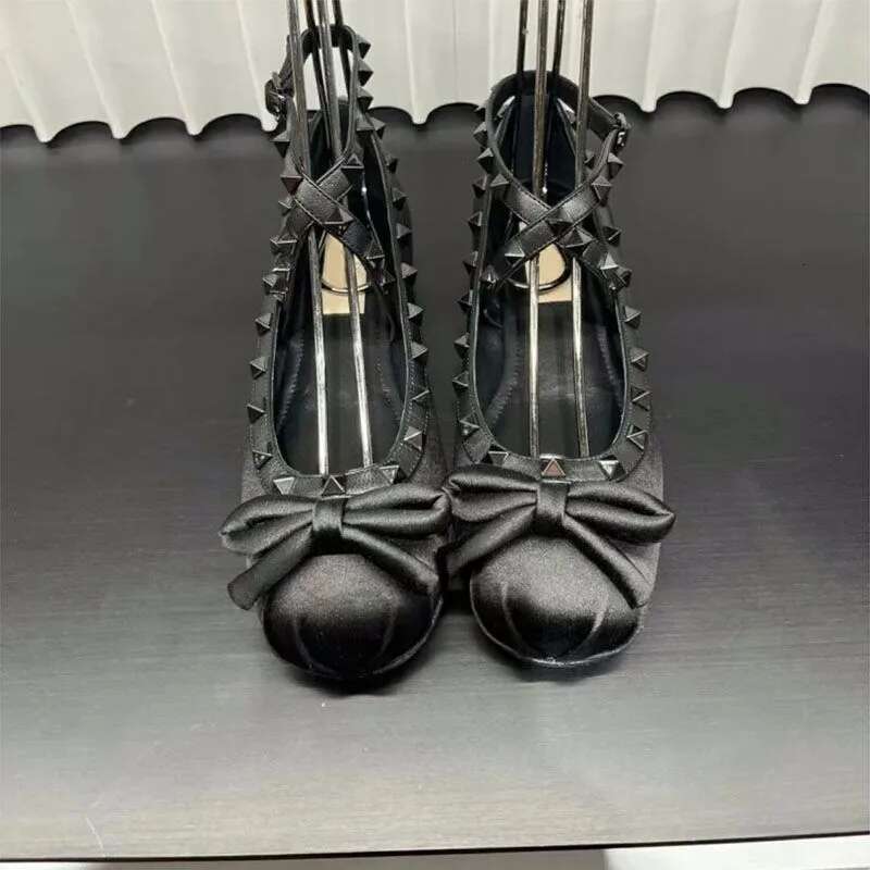 V family riveted satin ballet female 2023 new bow French single flat bottom Mary Jane princess shoes