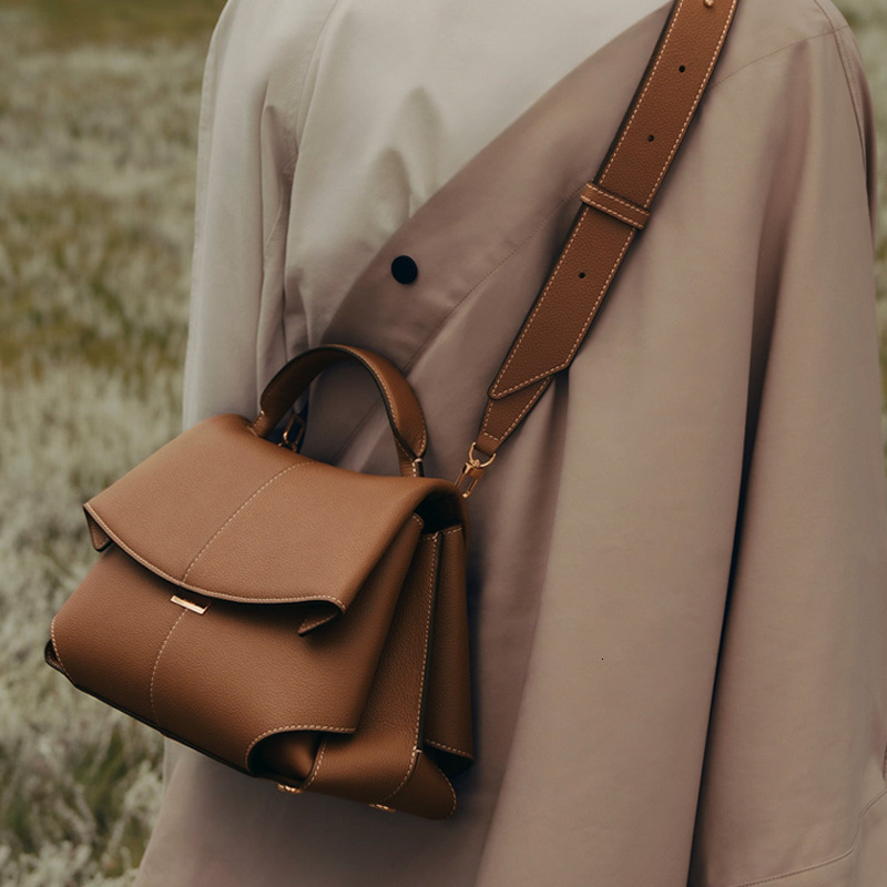 French Niche Poeive New Smile High-End Sense, Noble Concubine Bag, Handbag, Crossbody Leather, Women's Handbag
