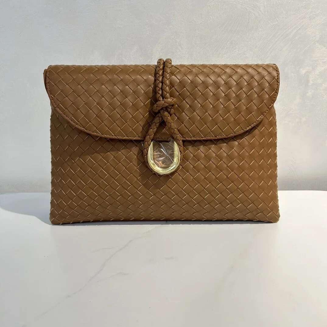 Home Cow Woven Genuine Leather Women's Bag Small Red Book Bloggers Same Style Handheld Evening Banquet Flip Single Sho