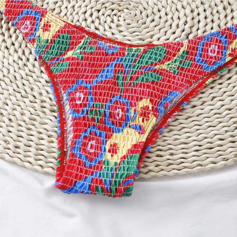 Summer Beach Bikini Suit Crimson Printed Sexual Double Shoulder Strap Bra Low Waist Breathable Briefs Twopiece Set 250311