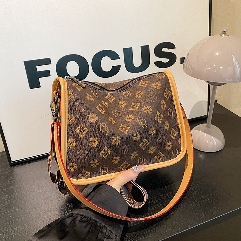 Designer Shoulder Handbags: Women's Fashionable Printed Tote Bag - High-capacity Crossbody Messenger For 2025 New Free Delivery Designer Bag