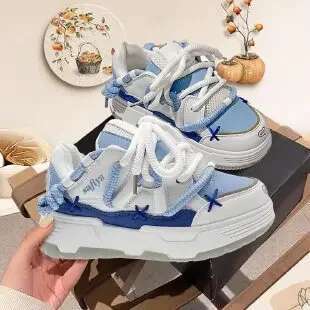 2025 new plus size high aesthetic thick soled women's designer trendy fashion couple casual bread sneakers1