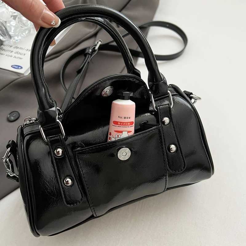 Burgundy mini top handbag designed for warm PU leather solid color sole cross shaped bag 2024 Lat luxury designer handbag Y250321