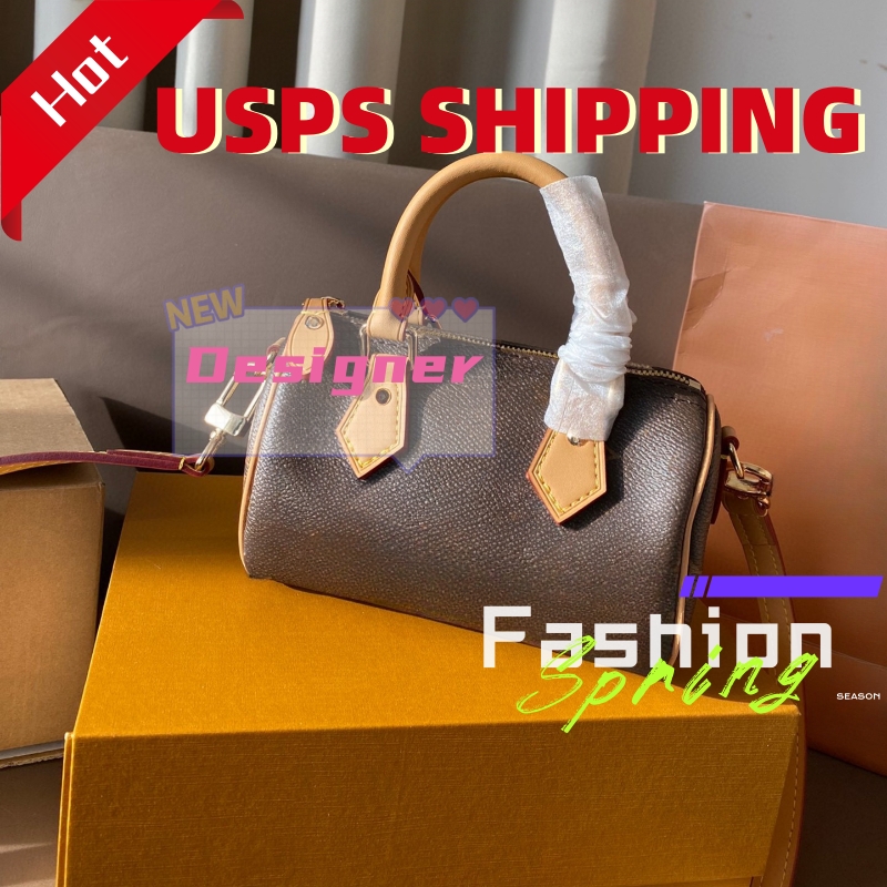 Casual Lady 16cm Size Handbag Mini Designer Small Totes Bag Crossbody Bags Women Pillow Handbag Leather Classic Letter Zipper Handbags Purse with Flower