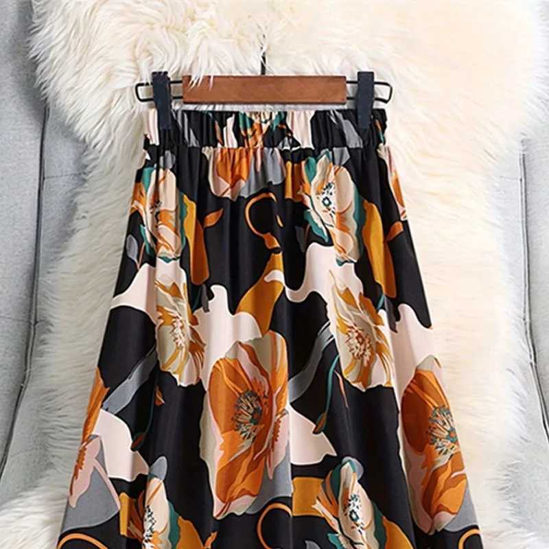 Skirts Black Long Skirt Womens Versatile Flower Print Autumn Elastic Waist Contrasting Color A-line Large Swing Skirt 2025 New Product Y250314G2CW