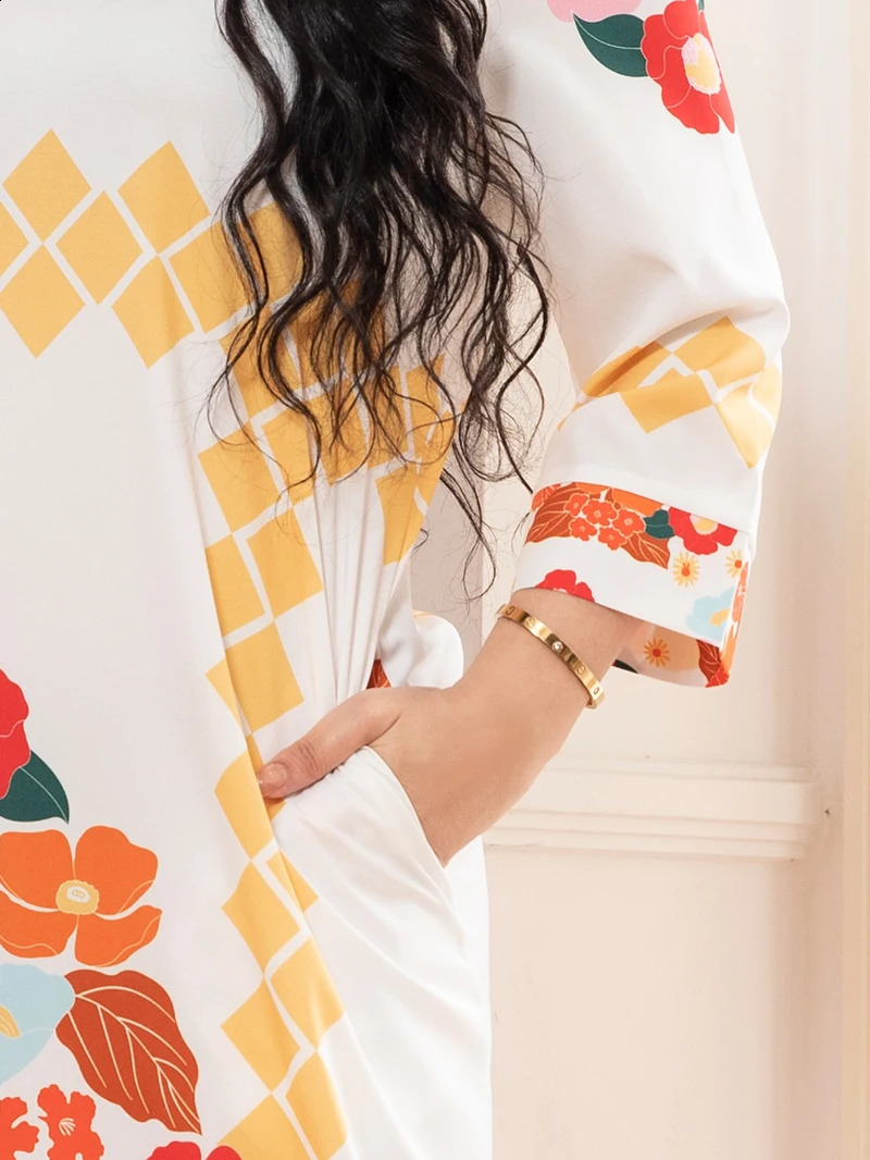 2025 Spring Arrival Sweet Vacation-Style V-Neck Floral Color-Blocked Long-Sleeved Midi Dress 250313