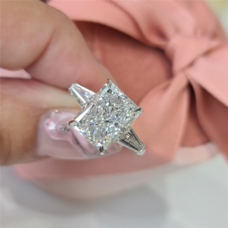 Jewelry 3.0 Carat IGI Certificate Radiant Cut Lab Diamond Engagement Ring 14K 18K Real Gold Ring Vintage Baguette Three Stones Wedding Gold Ring