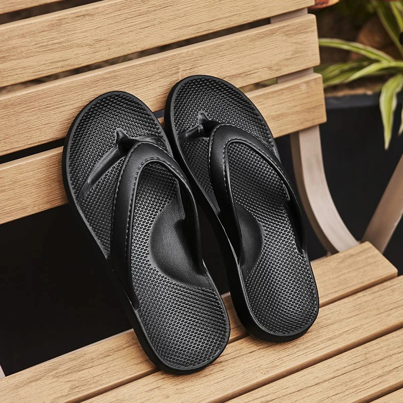 Mens Flip flops Non-slip flat sandals EVA Summer Womens Slippers Lightweight casual beach shoes Solid bathroom slippers 250314