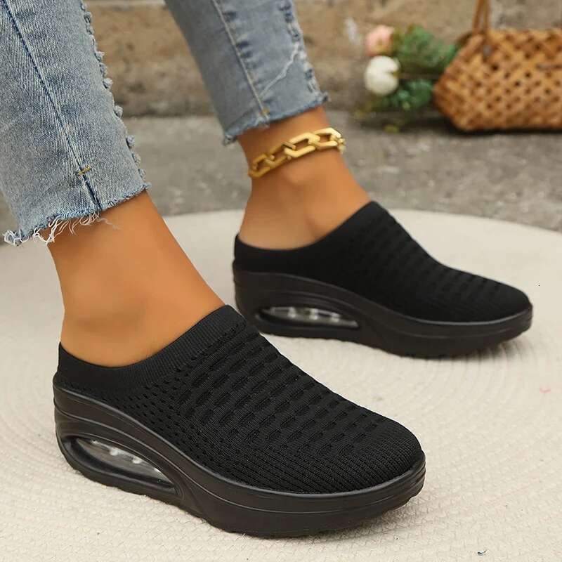 2025 New Women's Air Cushion Socks and Breathable Solid Color Knitted Hooded Designer Trendy Fashion Sports and Leisure Bareback Walking Shoes1