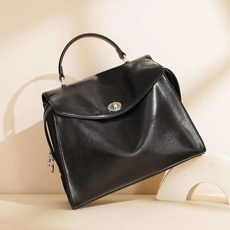 Korean Style Flip Cover Women's Shoulder Bag New Suede Backpack Ladies Large Capacity Simple Fashion Tote Handbag 2025