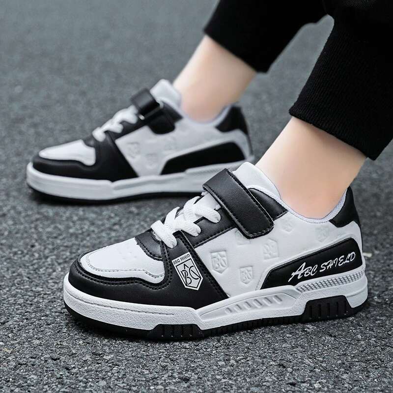 2025 New Fashion Designer Trendy Fashion Children's Skateboarding Leather Outdoor Skateboarding Green Hoodie and Children's Sports Shoes Boy