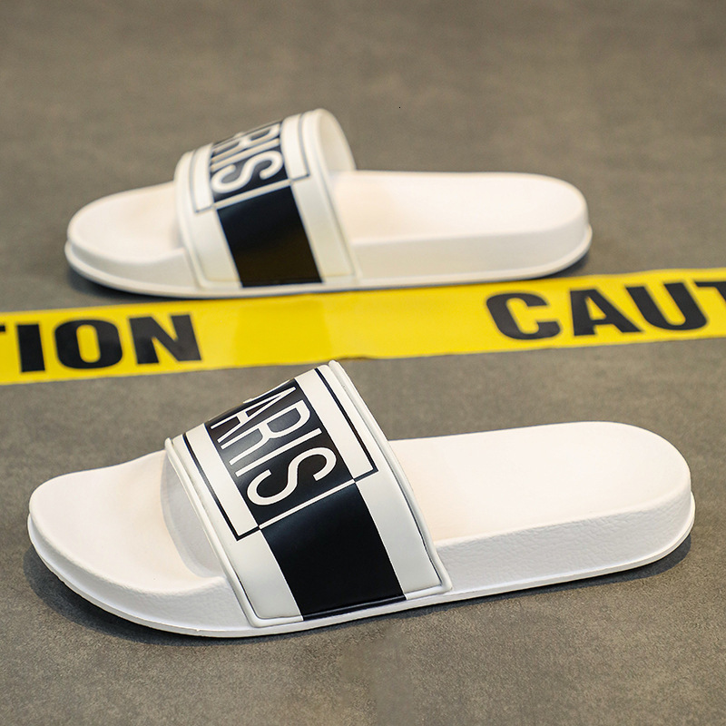 Summer Men's Designer Slippers Are Lightweight And Fashionable For Outdoor Wear Suitable For Couples To Wear Single Drag Beach Anti Slip Letter W