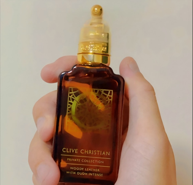 Elegant Men's Perfume Featuring Rich Oud Blend & Premium Leather Scents 100ml Spray