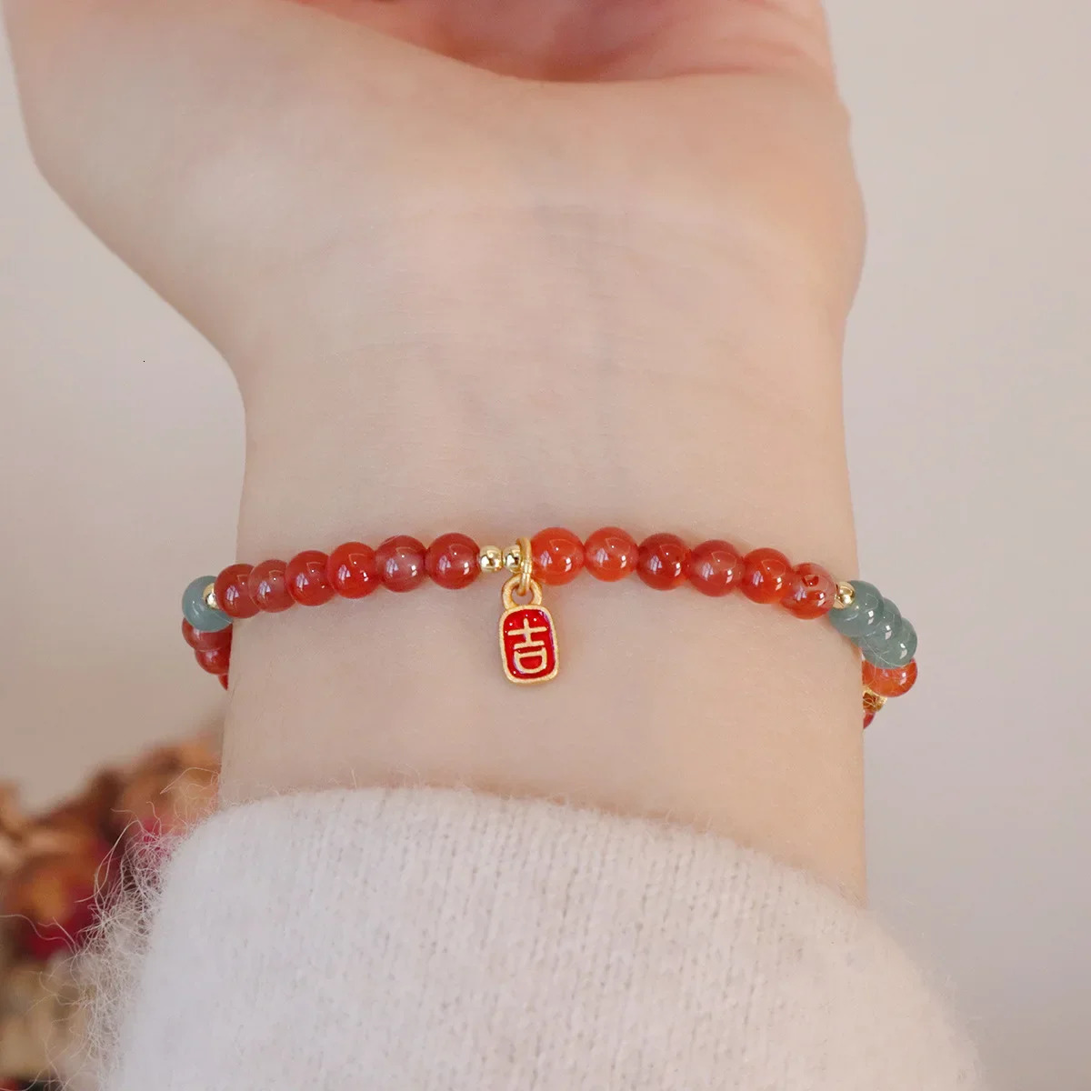 Lucky Fengshui 4.5mm Small Beads Natural Red Agate Jade Beaded Strand Womens Hand Bracelet Vintage Jewelry Christmas Gifts 1369 250314