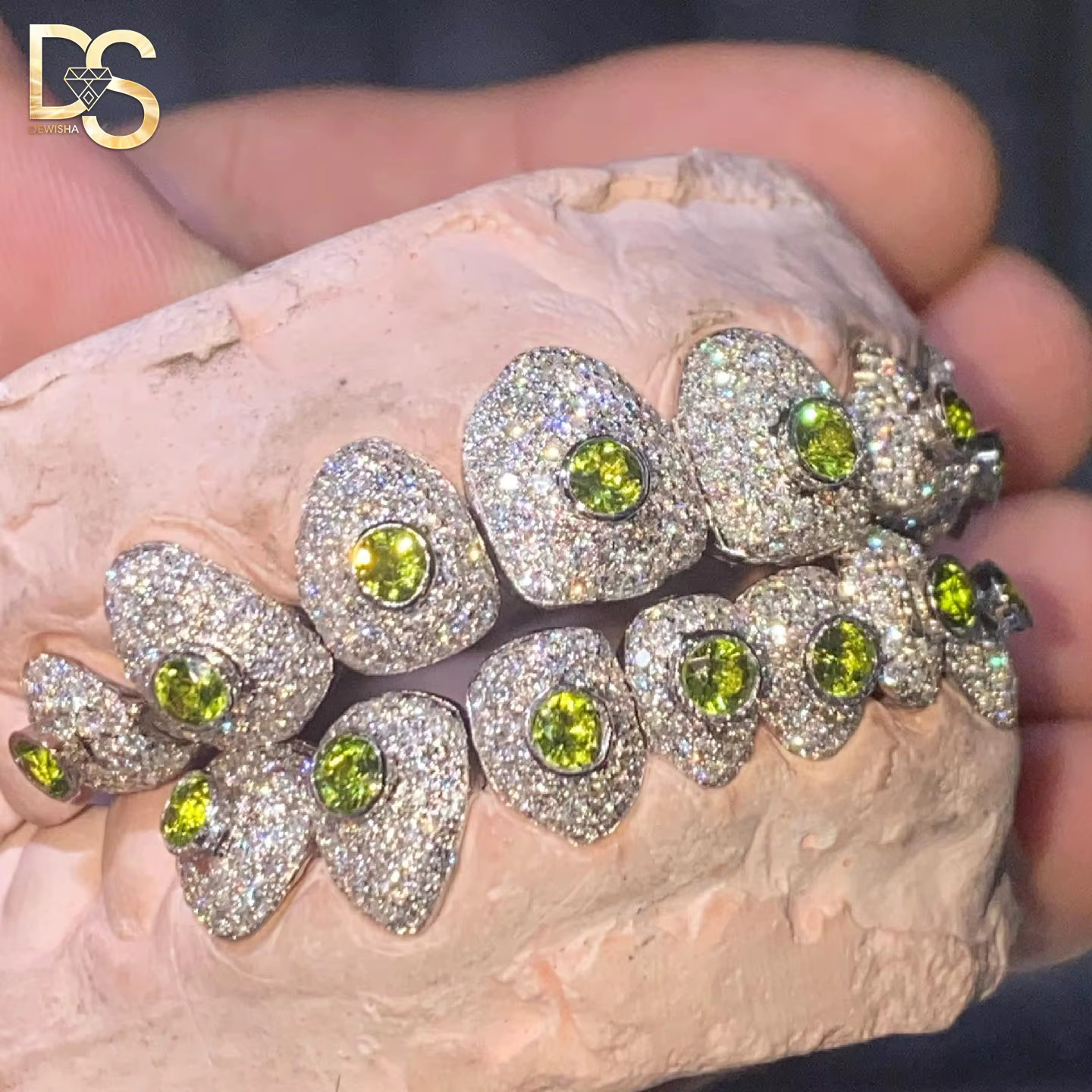 Custom 8 on 8 Teeth Deep Perm Cut VVS Moissanite Hip Hop Grillz Iced Out Sterling Silver 18K White Gold Grillz