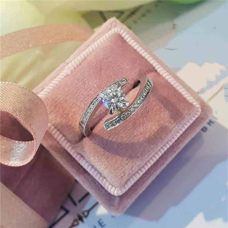 Jewelry 0.50CT Round Twist Bridal Criss Cross Lab Diamond Ring Unique Style Anniversary Engagement Womens Gold Ring
