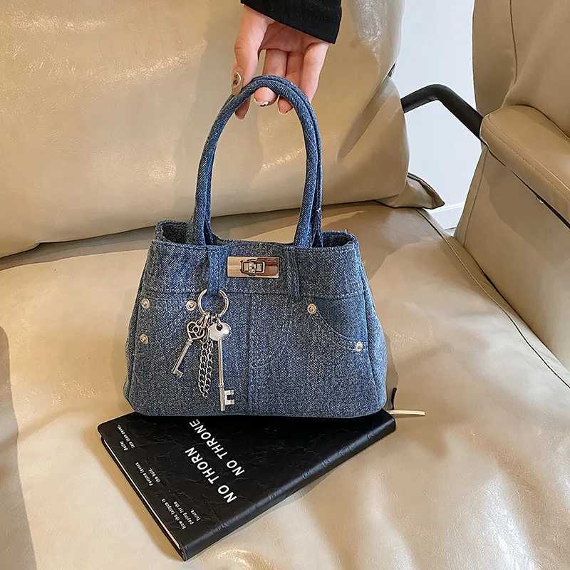 Hot Women Crossbody - Denim Lock Design, Stylish Shoulder Bag For Everyday Use - Design,