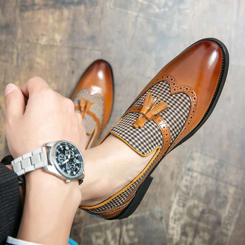 2024 New Tassel Business Loafers For Toe Slip-On Brown Driving Men Dress Shoes Fashion Wedding Moccasins Free Shipping