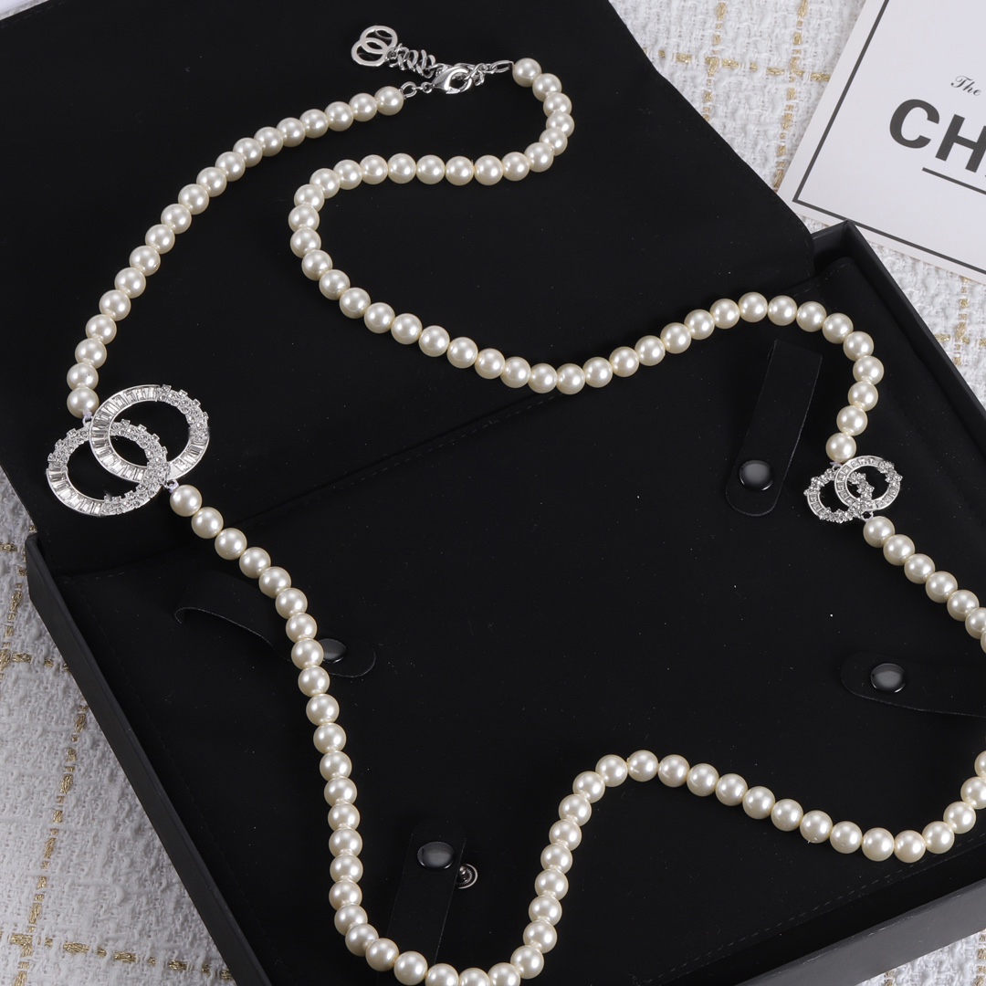 Womens Sweater pearl necklace Jewelry Designer silver Plated Necklace Classic Luxury Gift