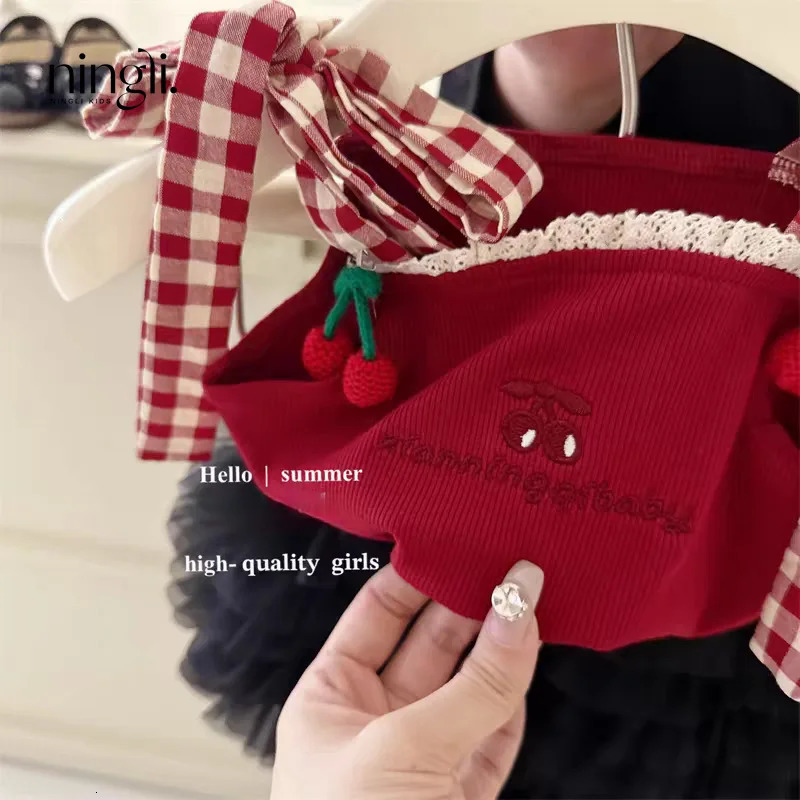 Girls Suits Vest Set Summer Children Suspenders Style Girl Sleeveless Top Shorts Style Summer Simple Casual Clothes 250314