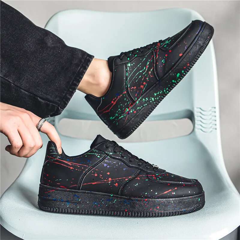 2025 New Sports Shoe Designer Trendy Fashion Leather Skateboarding Round Head Fashion Men's Casual Soft and Comfortable Anti slip Shoes Splashing