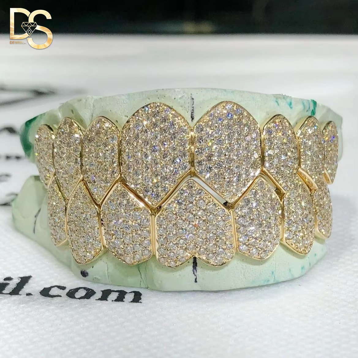 Custom 8 on 8 Teeth Deep Perm Cut VVS Moissanite Hip Hop Grillz Iced Out Sterling Silver 18K White Gold Grillz