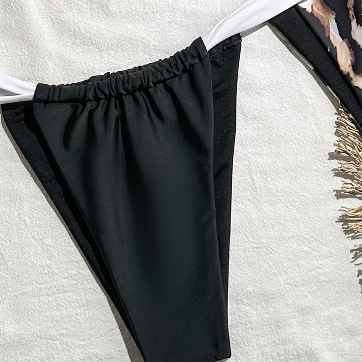 2025 New Product Soft Bag Wide Shoulder Strap T Pants Womens Two Piece Set Sexy Leopard Pattern Bikini Batch 250306