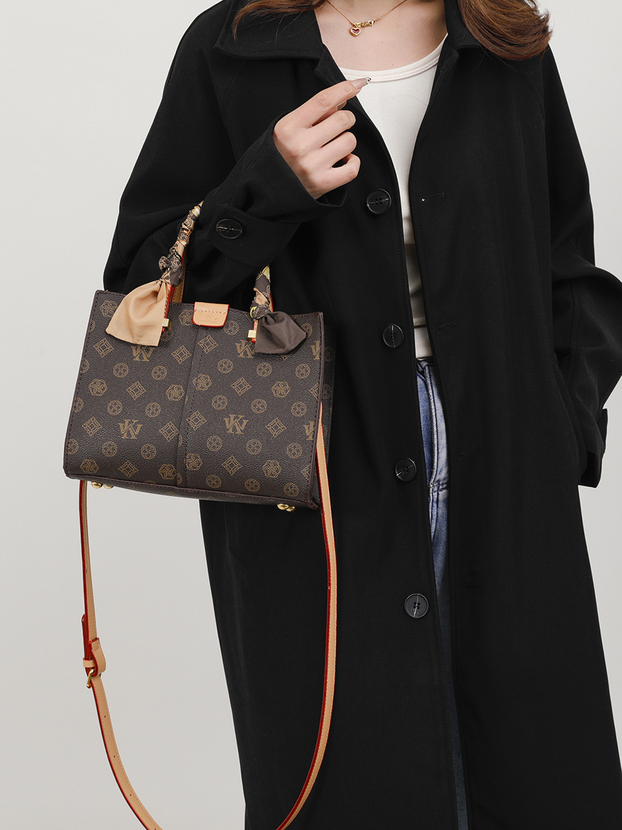 Free Shipping new designer Shoulder tote Bags for womens Fashion totes Bag classical Handbag messenger fashionable printed woman crossbody bag