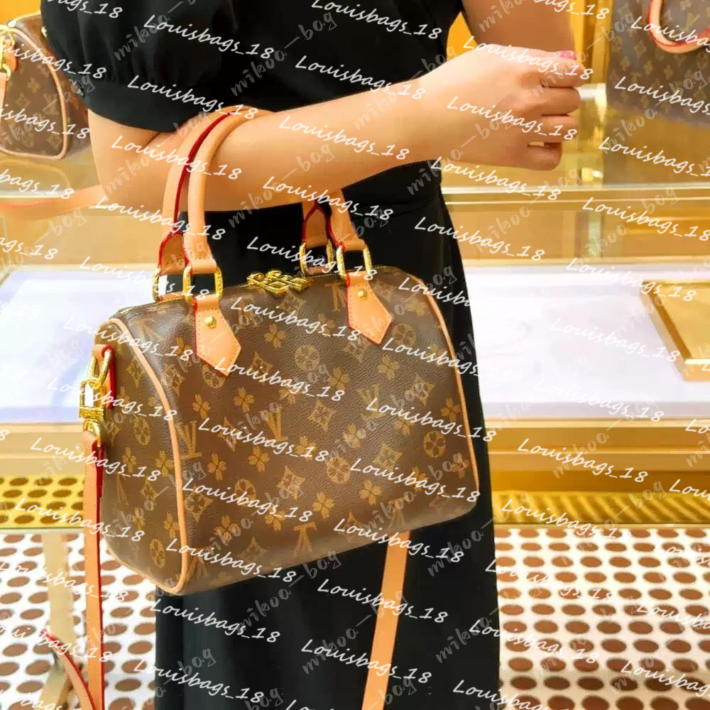 12A Designers Women Speedys pillow Shoulder Bags Messenger Travel bag Classic Style Fashion Flowers Lady Totes Luxury handbags 30cm sac M40390