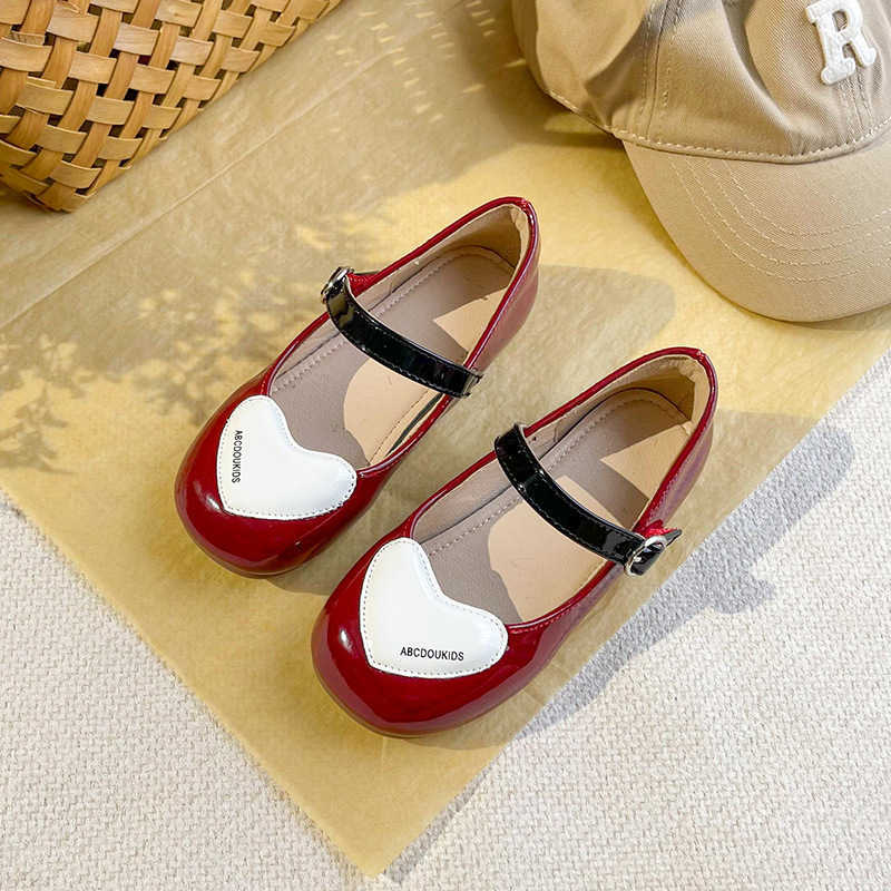 Sandals Girls Leather Shoes 2025 Spring and Autumn New Style Performance Dress Childrens Princess Shoes Fashion Little Girls Performance Single ShoeY2