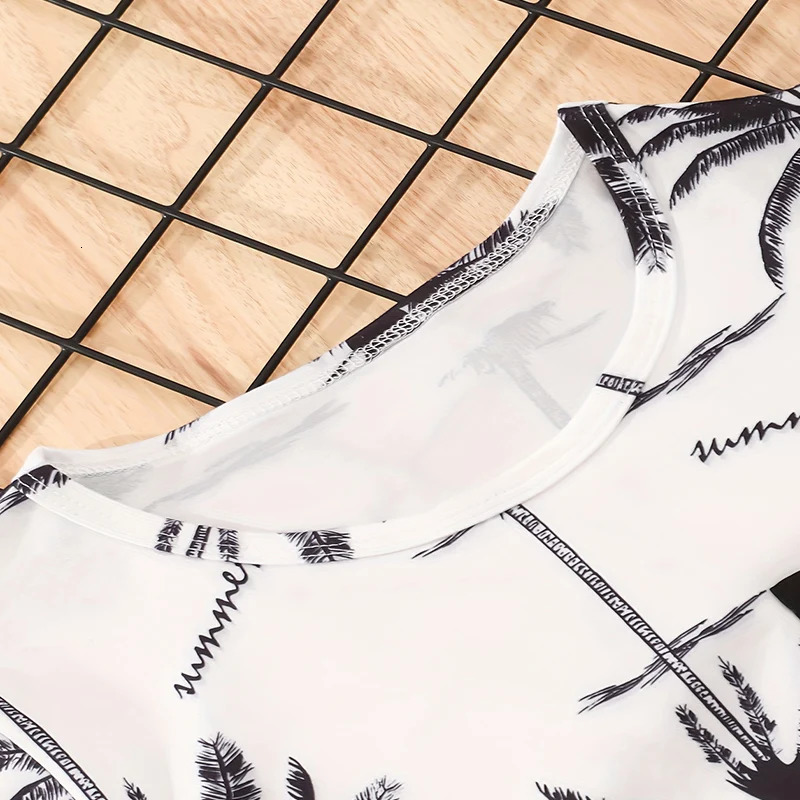 Two Piece Summer Boy Cute Casual Fashion Vacation Style Round Neck Printed Short Sleeved Solid Color Shorts Gentleman Set 250314