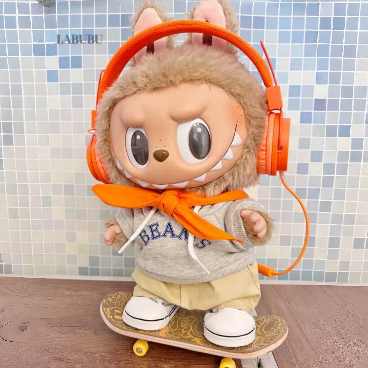 38cm Labubu Clothing Time To Chill Fashion Headphones Doll Accessories Labubu Clothing High-End Customization Decoration GiftsT250313