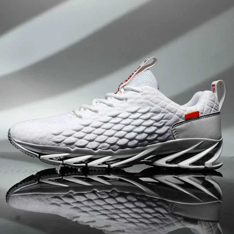 2025 Trend Blade Running Mens Shoes Men Casual Male Sneakers Women Sport Shoes Women Men Plus Size 46 SneakersXJ250314