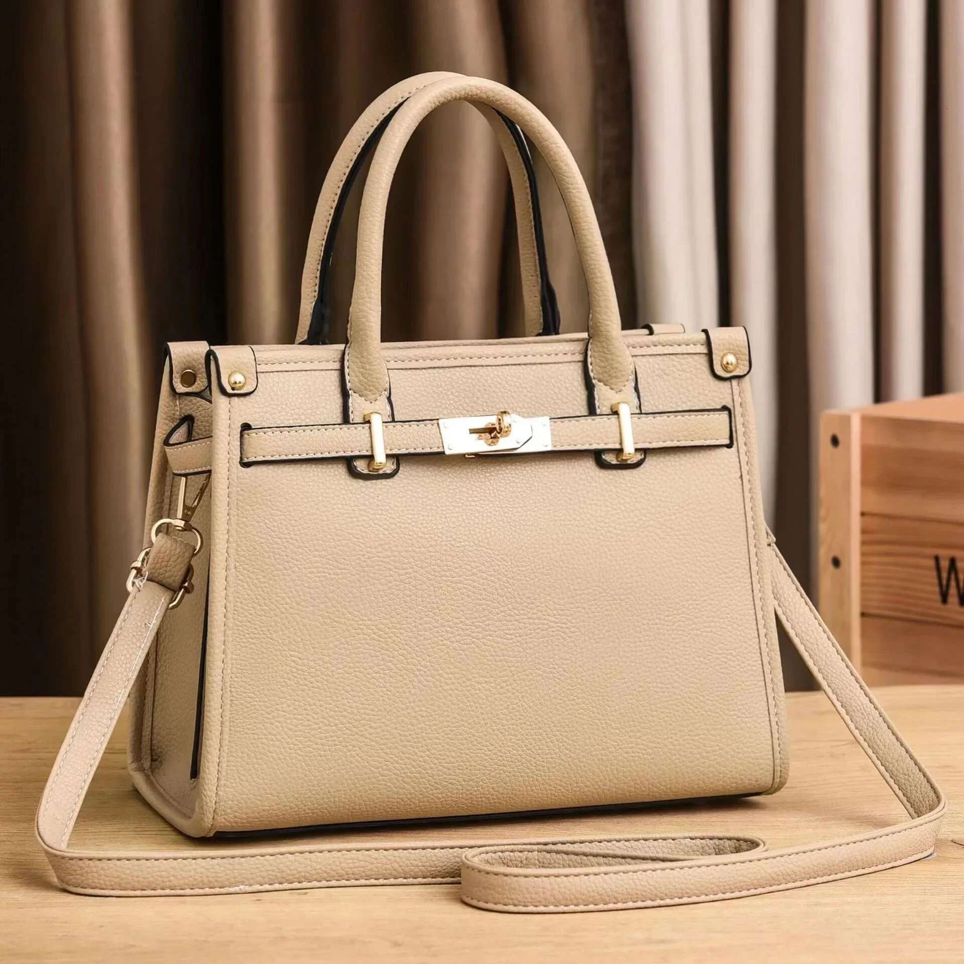 2025 New Solid Color Lychee Pattern Shaped Large Capacity Single Shoulder Diagonal Cross Western Style Versatile Women's Bag