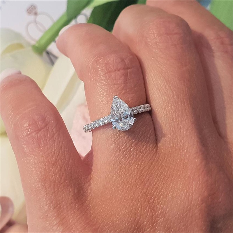 Jewelry 1.0 Carat Pear Cut E VS1 Lab Diamond Full Band Engagement Ring 14K 18K Pt950 Platinum Available Fashion Wedding Ring IGI Certificate CVD Diamo