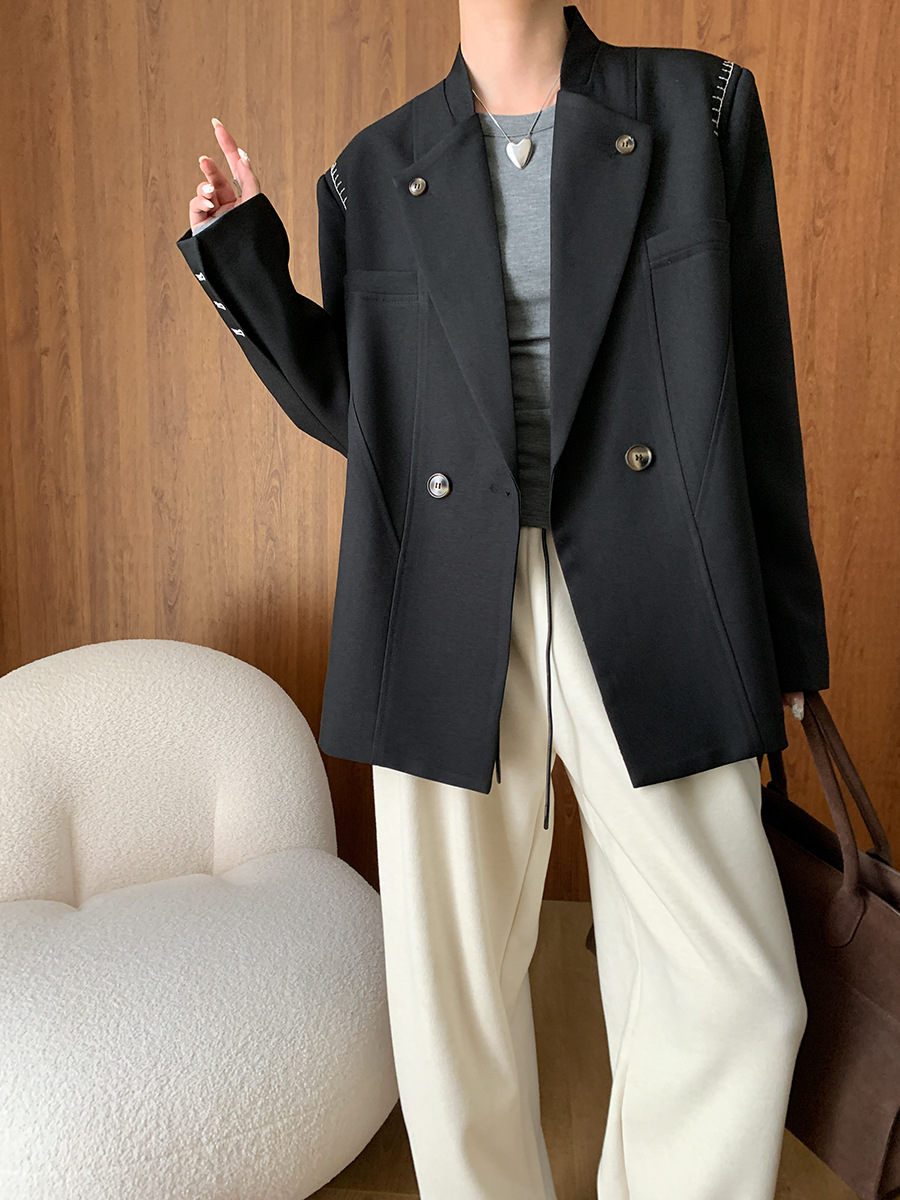 H312Luxurious Tencel Linen Suit Coat for Fall-Winter Season Featuring Striking Detailing