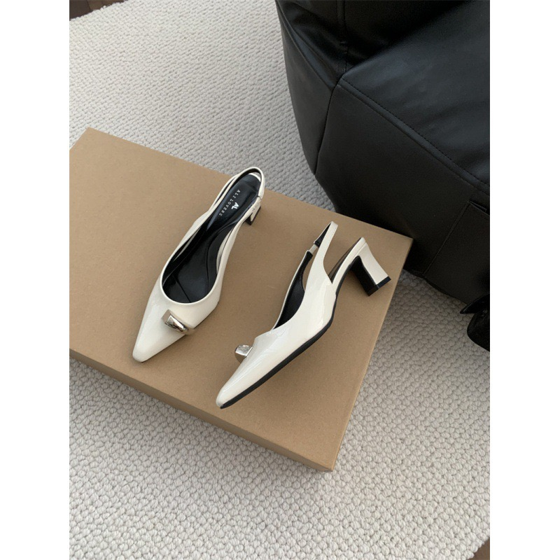 Designer Pointed Flat Metal Sandals Women 2024 New Open Toe Low Heel Shoes Women's Fashionable Sandalias