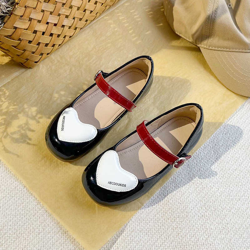 Sandals Girls Leather Shoes 2025 Spring and Autumn New Style Performance Dress Childrens Princess Shoes Fashion Little Girls Performance Single ShoeY2