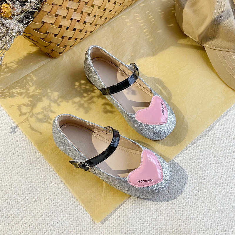 Sandals Girls Leather Shoes 2025 Spring and Autumn New Style Performance Dress Childrens Princess Shoes Fashion Little Girls Performance Single ShoeY2
