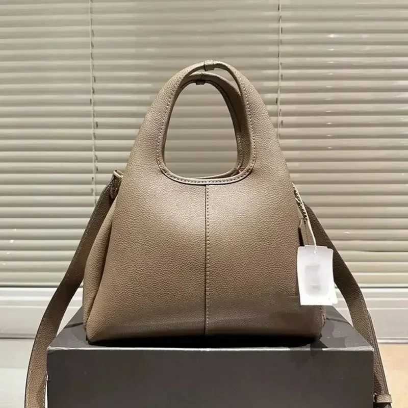 New Elegant Handbag By Female Fashion Hot Designers Cross New Body Bag Y250314 Fashion bags