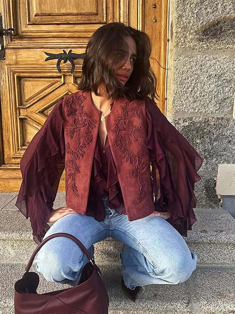 Elegant Embroidery Wer O-Neck Vest Women Casual Loose Sleeveless Waistcoat Female Spring Chic High Street Outwear Tops