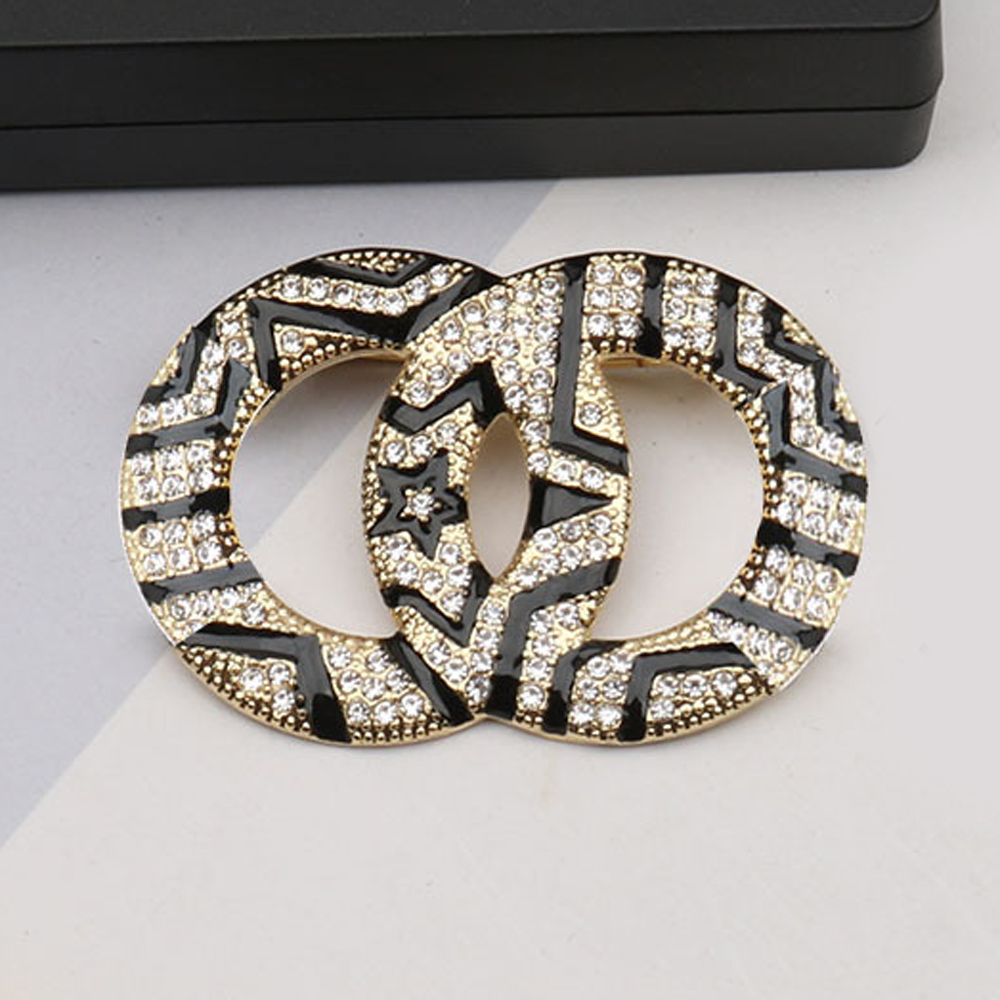 Women Brooches Inlay Crystal Brooch 18K Gold Plated Rhinestone Brooch Pins Charm Girls Pearl Pin Men Marry Wedding Party Cloth Accessories classic Jewelry