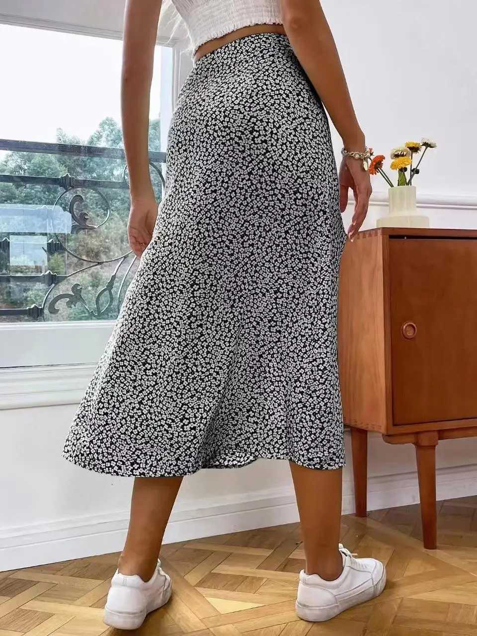 Skirts New European and American Flower Half Skiing Cross border Trade Split in Autumn 2025 A Line Package Hip Middle Waist Length D Y250314NOFR