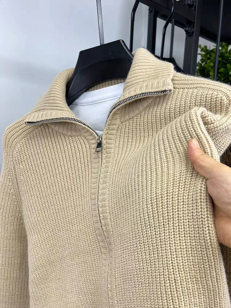 Advanced zipper sweater mens winter casual Korean trend solid color cardigan wool thick warm knit jacket 250311