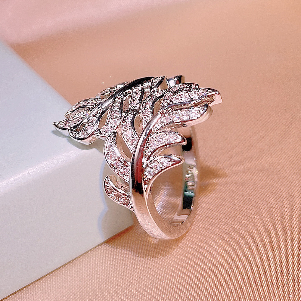 Chic Female Adaptable Leaves Design Zircon Ring | Trendy Fashion Jewelry