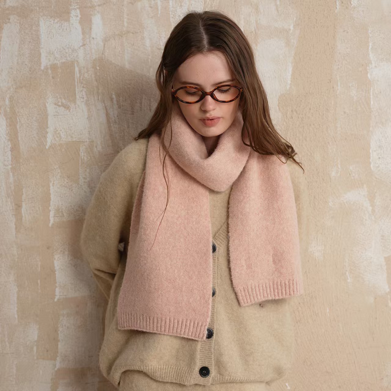 K127 Homemade basic soft and glutinous high-grade atmosphere wool blended solid color knitted scarf for women winter wool neck scarf for men