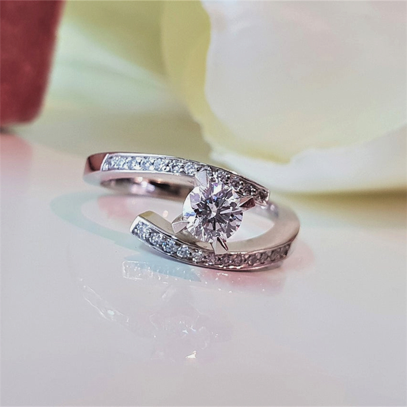 Jewelry 0.50CT Round Twist Bridal Criss Cross Lab Diamond Ring Unique Style Anniversary Engagement Womens Gold Ring